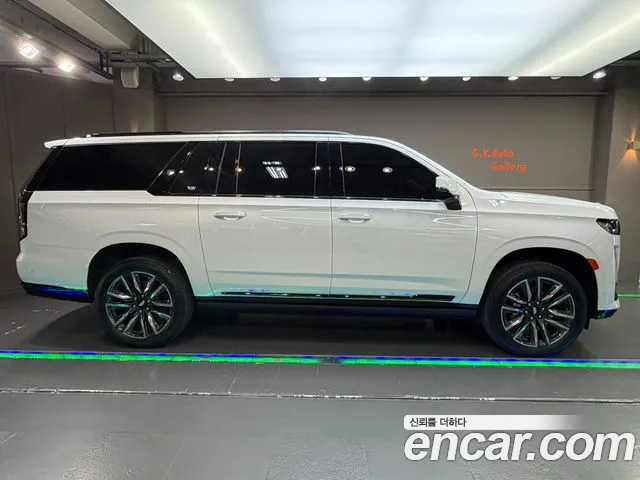 Cadillac Escalade — Фото автомобиля 5