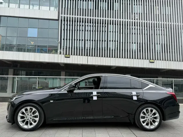 Cadillac CT5 — Фото автомобиля 5