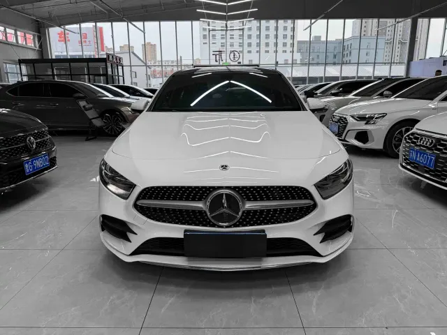 Mercedes-Benz A-Class — Фото автомобиля 2