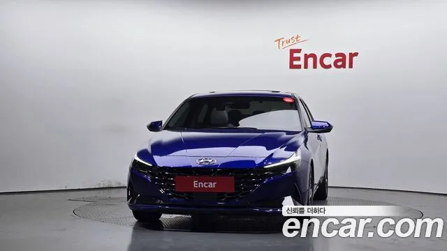 Hyundai AVANTE Avante (CN7) — Фото автомобиля 3