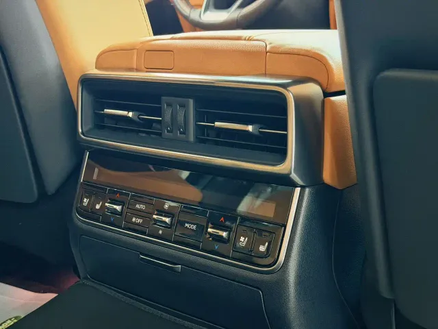 Lexus LX — Фото автомобиля 13