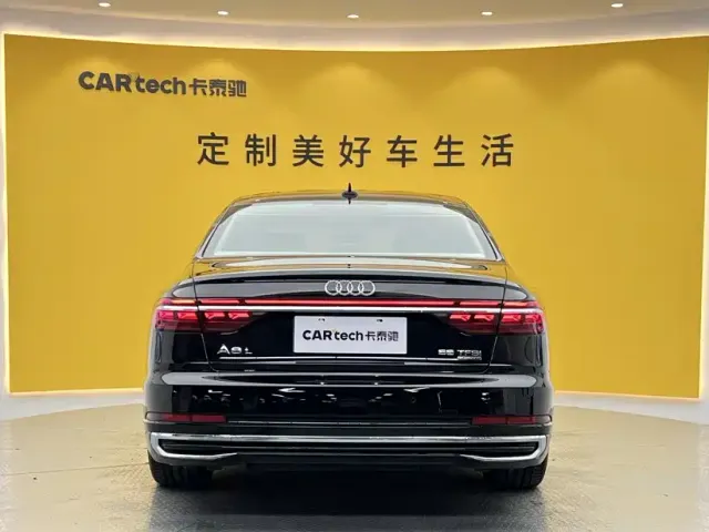 Audi A8 — Фото автомобиля 5