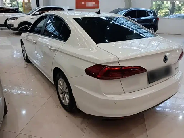 Volkswagen Bora 2021 1.5L Automatic Fashion Smart Edition — Фото автомобиля 4