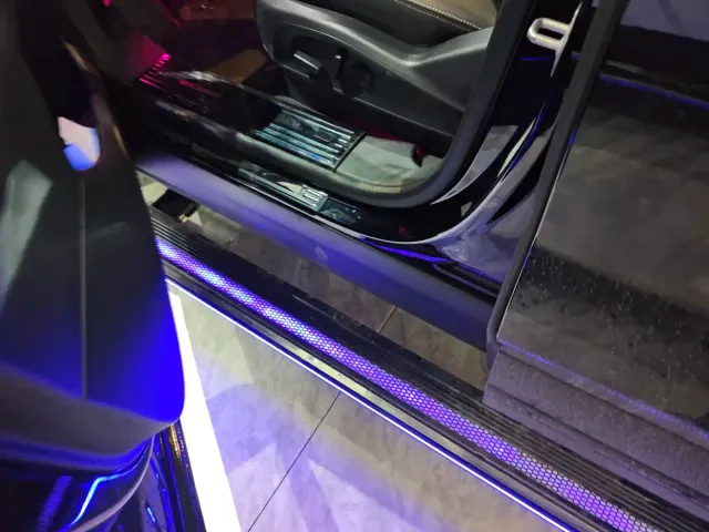 Ford Edge — Фото автомобиля 9