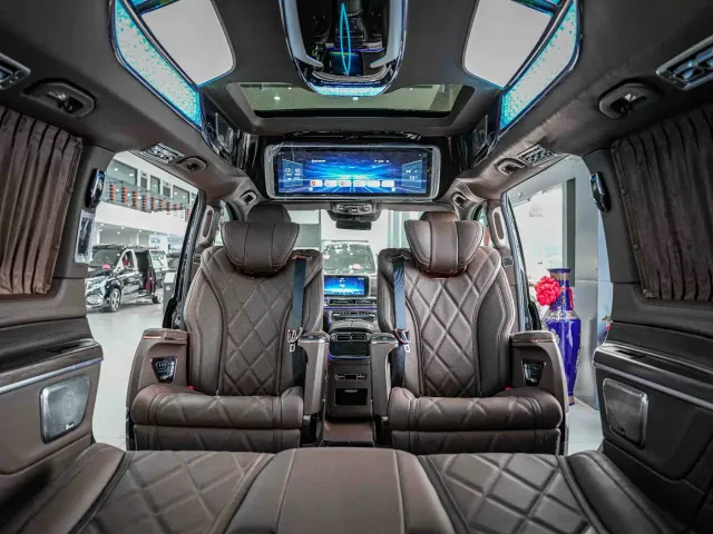 Mercedes-Benz V-Class — Фото автомобиля 13