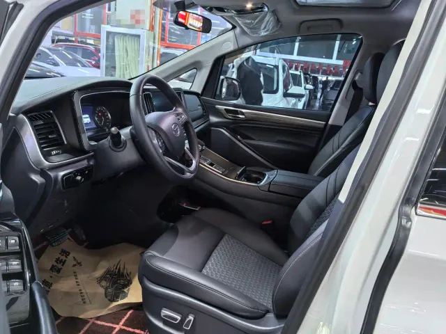 GAC Trumpchi M8 — Фото автомобиля 7