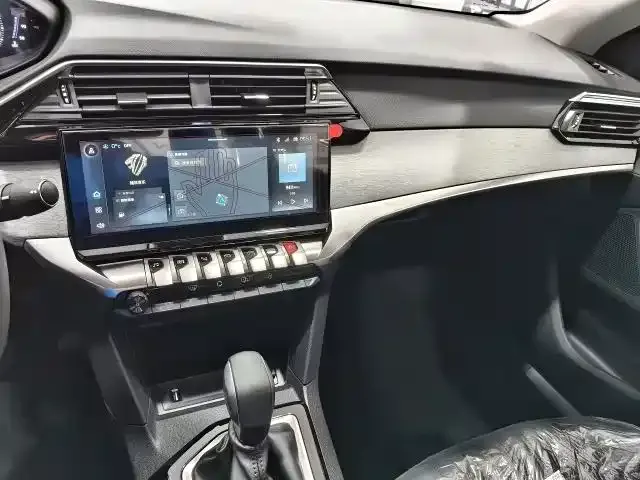 Peugeot 408 — Фото автомобиля 15