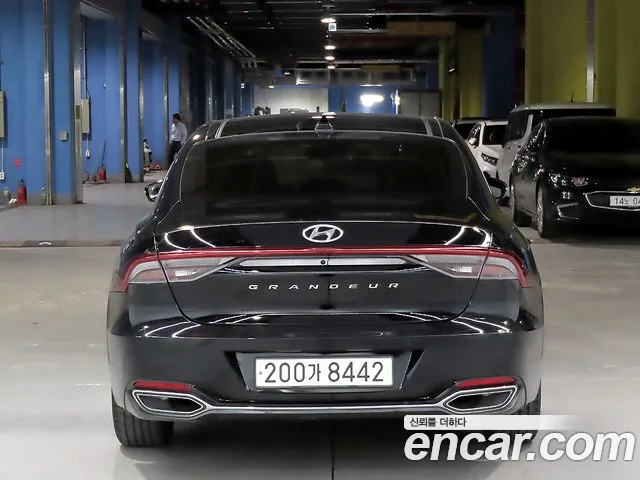 Hyundai Grandeur Новый Grandeur IG 3.0 LPi (Для проката) — Фото автомобиля 3
