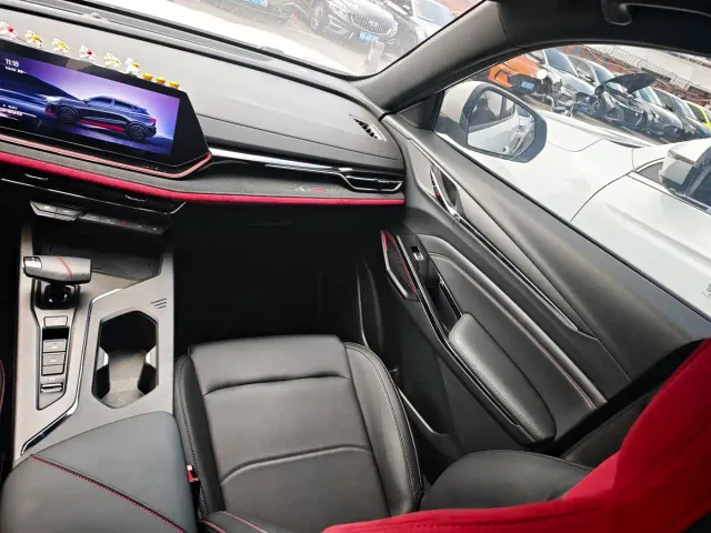 Changan X5 Plus — Фото автомобиля 10