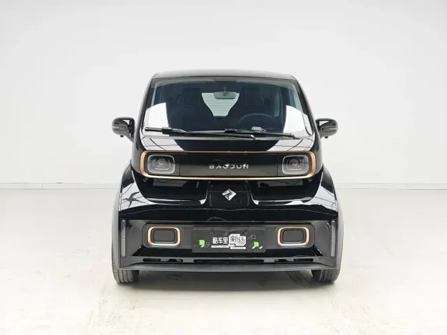 Baojun KiWi EV — Фото автомобиля 2