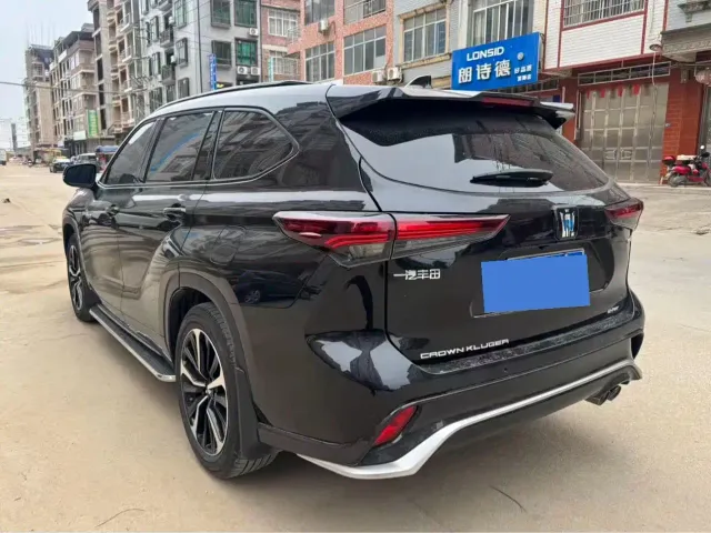 Toyota Crown Kluger — Фото автомобиля 6