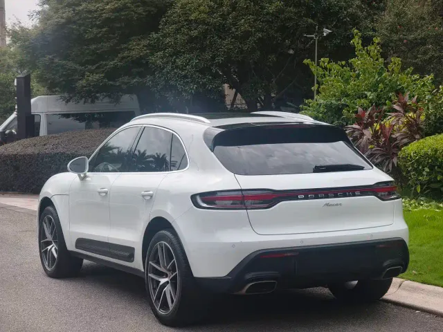 Porsche Macan — Фото автомобиля 5