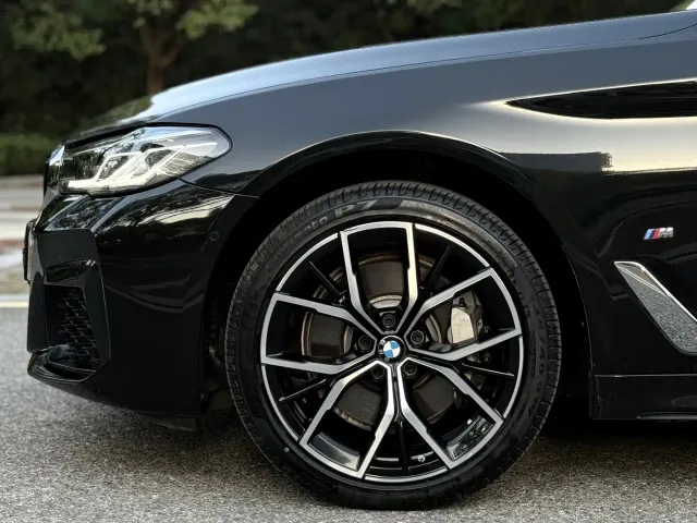 BMW 5 Series — Фото автомобиля 7
