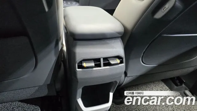 Kia EV3 — Фото автомобиля 30
