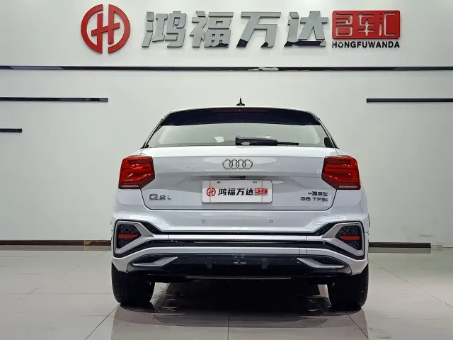 Audi Q2L — Фото автомобиля 5
