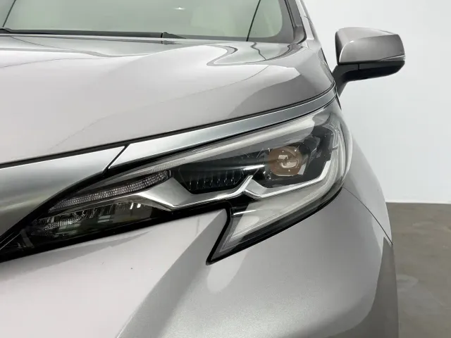 Toyota Sienna — Фото автомобиля 12