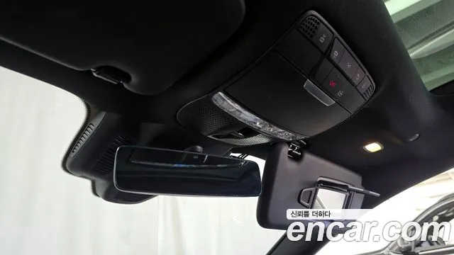 Mercedes-Benz E-Class — Фото автомобиля 17