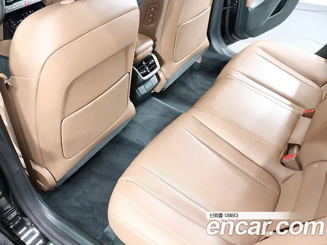 Hyundai Grandeur GN7 — Фото автомобиля 10