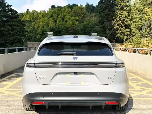 Nio ET5 Touring — Фото автомобиля 3