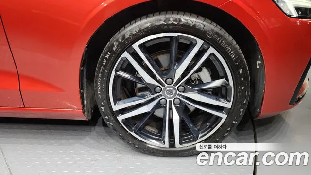 Вольво S60 S60 третьего поколения B5 R-Design — Фото автомобиля 5