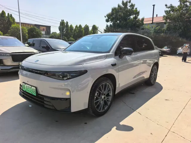 Leapmotor C10 — Фото автомобиля 3