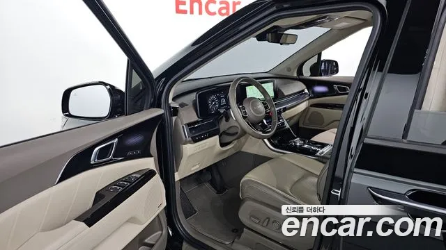 Kia Canival Carnival 4 поколение Бензин 7 мест Hi-Limousine — Фото автомобиля 10