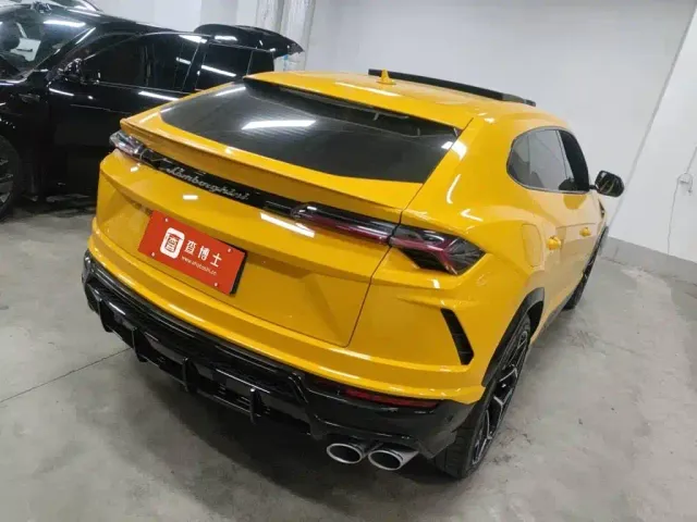 Lamborghini Urus — Фото автомобиля 2
