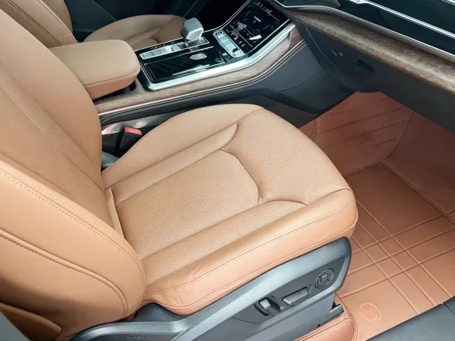 Audi Q7 — Фото автомобиля 25