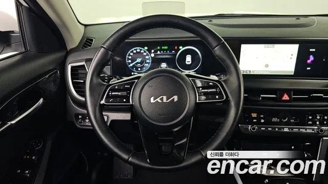 Kia Seltos New — Фото автомобиля 19