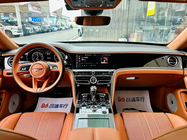Bentley Flying Spur — Фото автомобиля 7