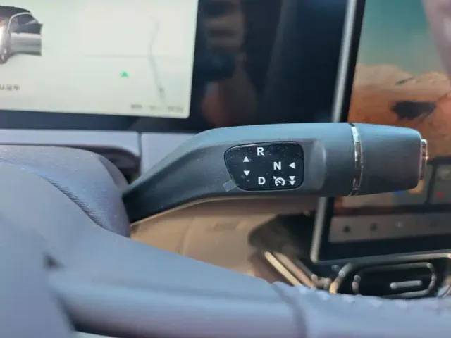 Leapmotor C11 — Фото автомобиля 13