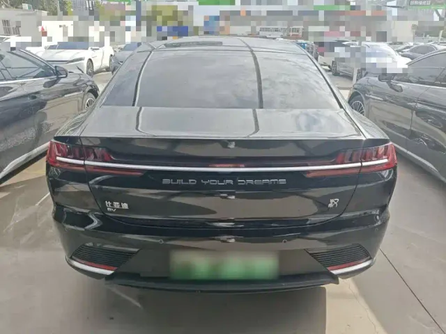 BYD Han — Фото автомобиля 9