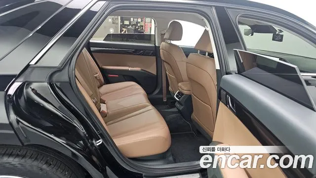 Hyundai Grandeur GN7 — Фото автомобиля 23