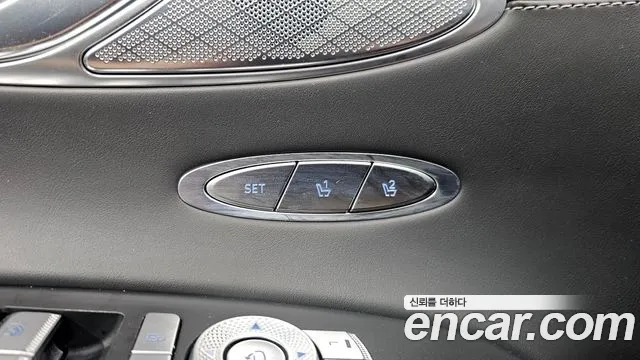 Genesis GV70 2.5T Бензин AWD — Фото автомобиля 29
