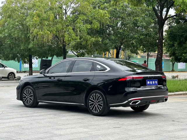 Geely Emgrand — Фото автомобиля 6