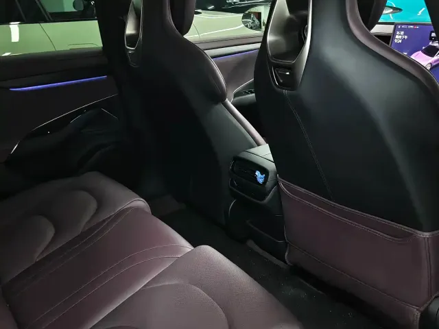 Xiaomi SU7 — Фото автомобиля 6