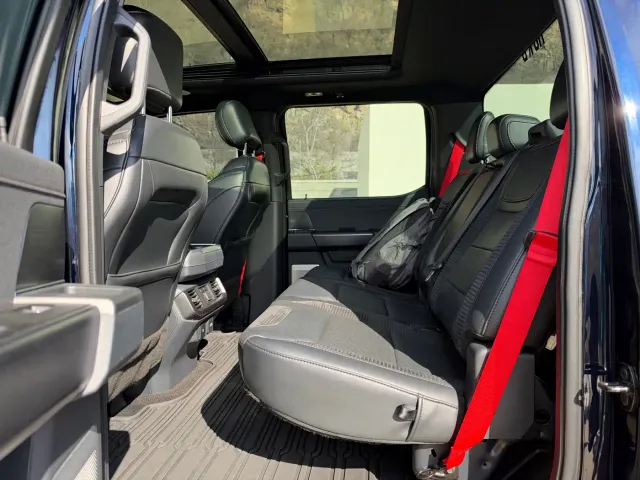 Ford F-150 Raptor — Фото автомобиля 9