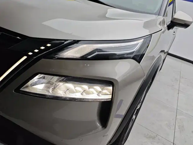 Nissan X-Trail — Фото автомобиля 5