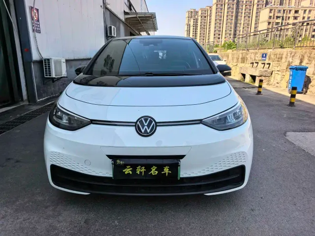Volkswagen ID.3 — Фото автомобиля 12