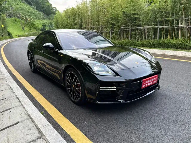 Porsche Panamera — Фото автомобиля 3