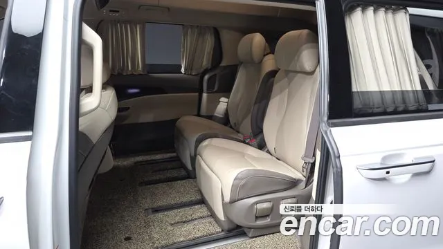 Kia Carnival 4th Gen — Фото автомобиля 16