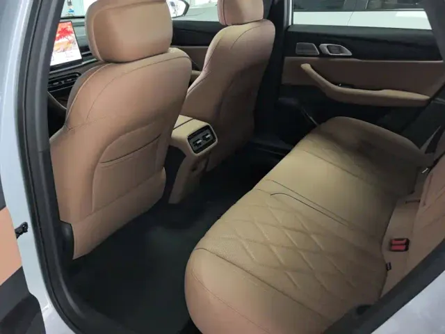 Geely Galaxy A7 — Фото автомобиля 11