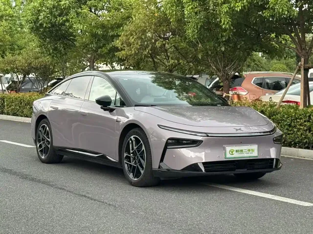 Xpeng P7+ — Фото автомобиля 4