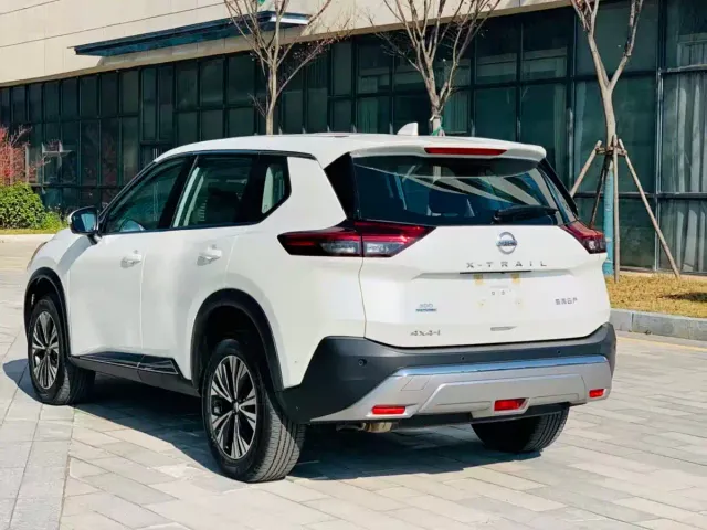 Nissan X-Trail — Фото автомобиля 5