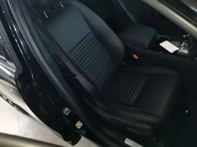 Land Rover Discovery Sport — Фото автомобиля 24