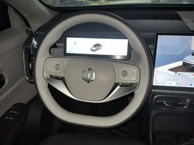 Leapmotor B10 — Фото автомобиля 6