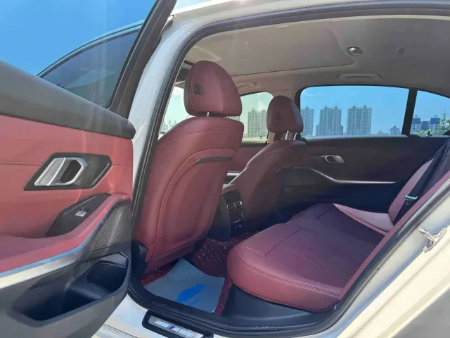 BMW 3 Series — Фото автомобиля 8
