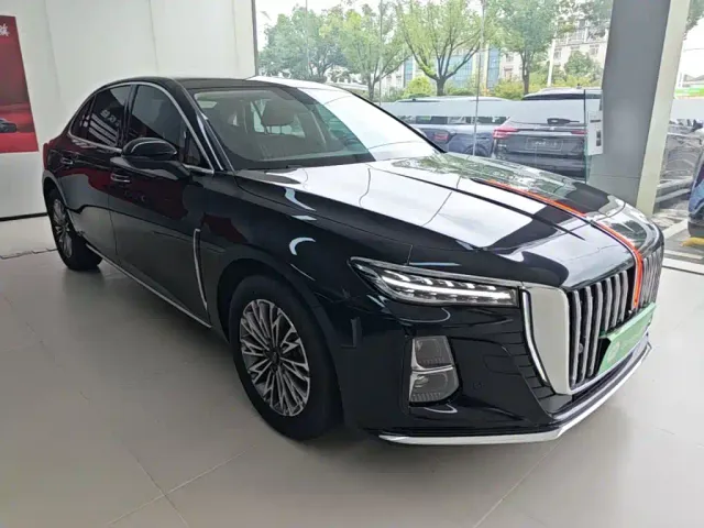 Hongqi H5 — Фото автомобиля 3