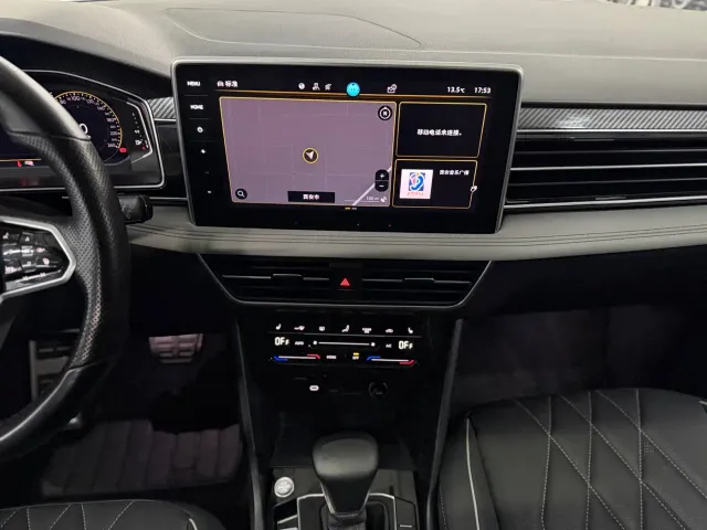 Volkswagen Tiguan L — Фото автомобиля 13