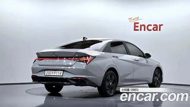 Hyundai Avante CN7 — Фото автомобиля 2